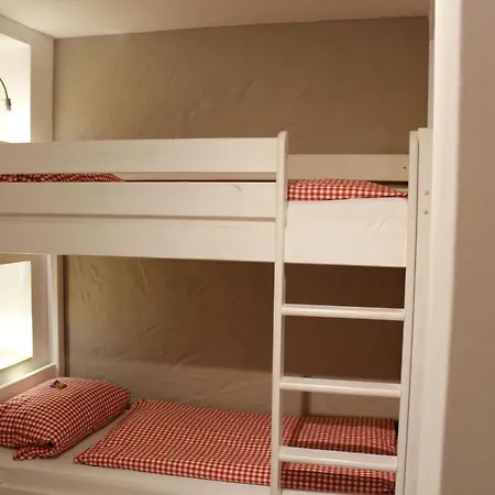 Emde Апартаменты *